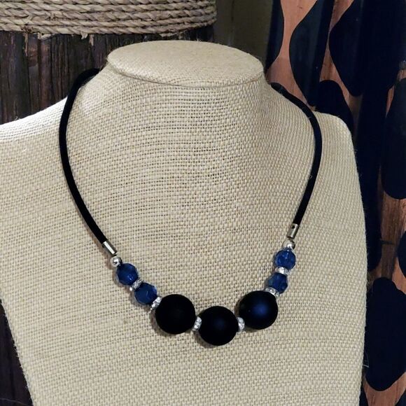 Rubber Coated Vintage Beads Blue Black and Silver Necklace Bracelet Jewelry Set - Picture 3 of 5